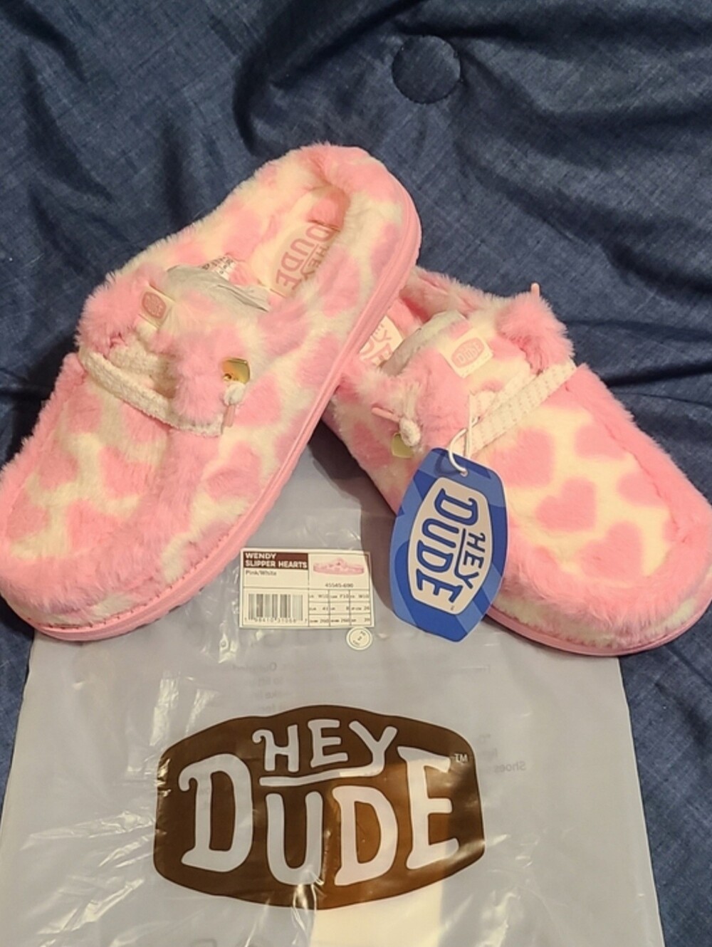 Hey Dude Wendy "Hearts" Slippers, New In Original Packaging! Womens 7/Youth 5.5